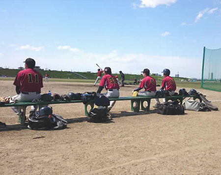 丸越建設株式会社は野球を楽しめるメンバーを募集しています。