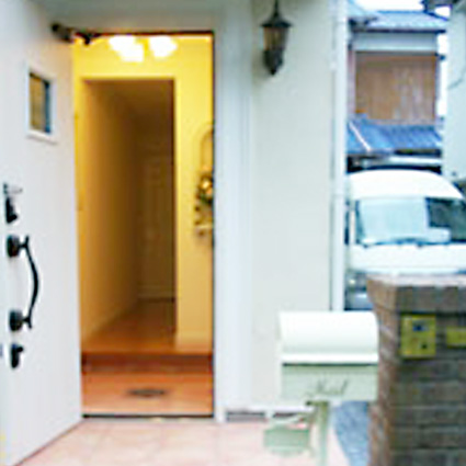 玄関アプローチ