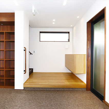 1F入り口横事務スペース